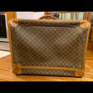 Louis Vuitton Pullman 65